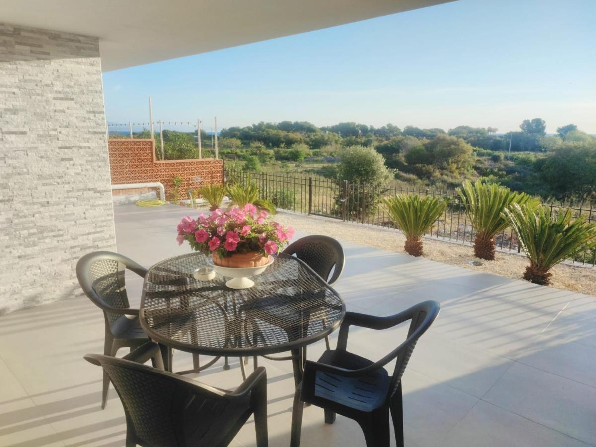 I Mori Di Brucoli Villa ภายนอก รูปภาพ