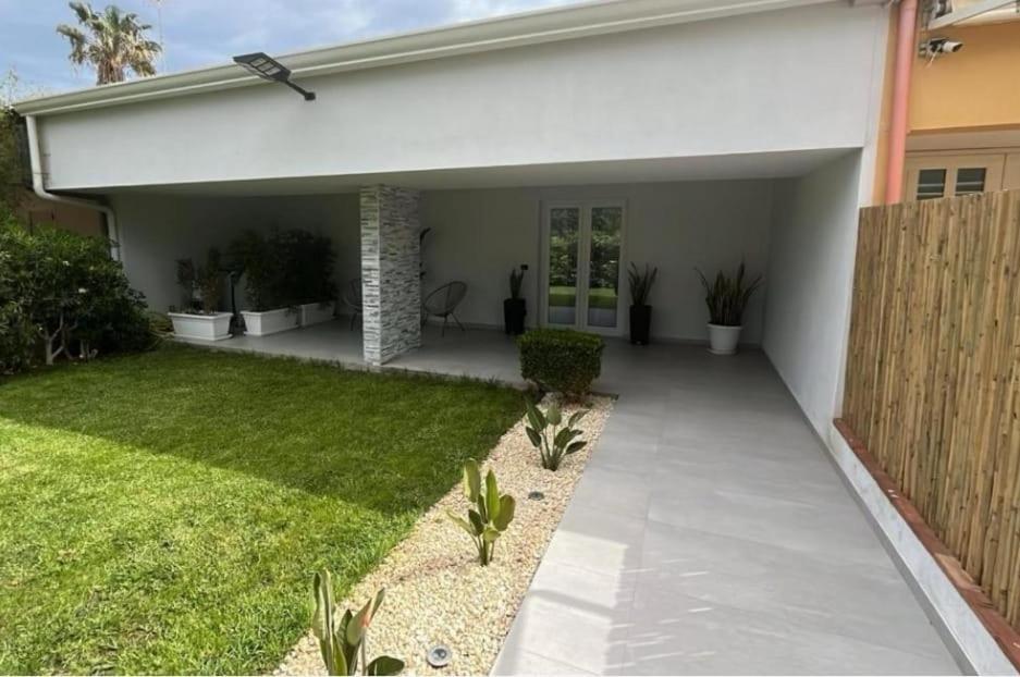 I Mori Di Brucoli Villa ภายนอก รูปภาพ